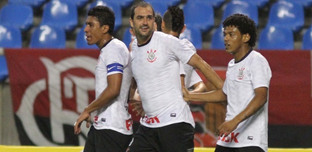 Danilo marcou o terceiro gol do Corinthians contra o Flamengo, na quarta-feira