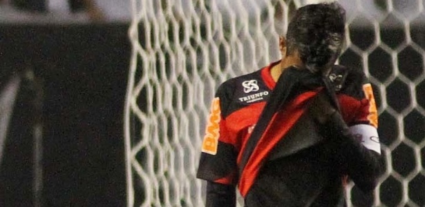 Jogadores do Flamengo não escondem a vergonha pelo mau momento vivido em campo