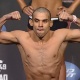 Chefe do UFC diz que Bar&atilde;o deve lutar de novo antes de unificar cintur&atilde;o