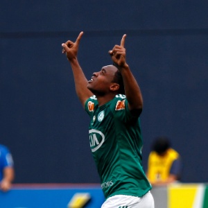 Atacante Obina trabalhou com o técnico Jorginho em sua primeira passagem pelo Palmeiras