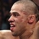Emocionado, Renan Bar&atilde;o exalta estrat&eacute;gia e t&eacute;cnicos e dedica cintur&atilde;o do UFC ao av&ocirc;