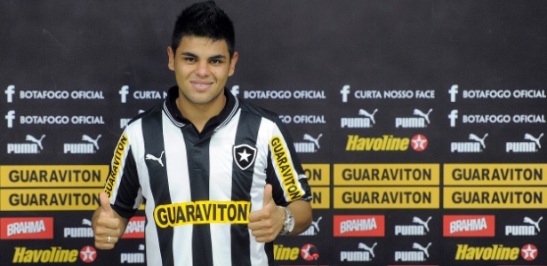 Lateral esquerdo Lima é oficialmente apresentado pelo Botafogo nesta terça-feira