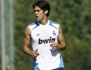 Kaká segue com o futuro indefinido e não sabe se continua na equipe do Real Madrid
