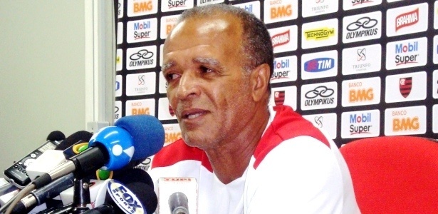 Técnico interino do Flamengo, Jaime de Almeida concedeu coletiva no CT nesta quarta