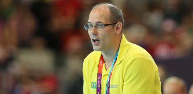 Técnico Morten Soubak já pensa na equipe para os Jogos Olímpicos do Rio de Janeiro
