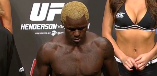 Melvin Guillar não bate o peso de 70 kgs na pesagem do UFC 150