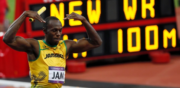 Usain Bolt comemora vitória no revezamento 4x100 m no Estádio Olímpico de Londres