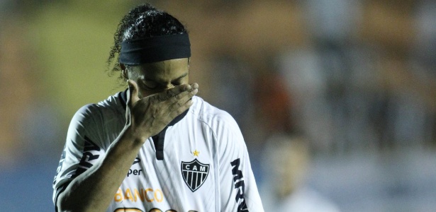 Roth não poupa elogios a Ronaldinho Gaúcho e admite que ele pode desequilibrar jogo