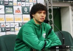 Lateral do Coritiba quer enfrentar Atlético-PR na final: 'Gosto especial'