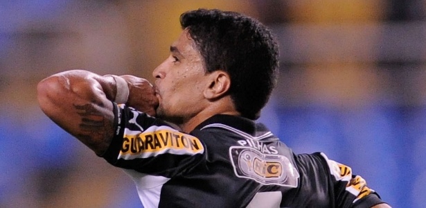 Renato voltou contra o Palmeiras e marcou gol; contra o Fla, mais uma boa atuação