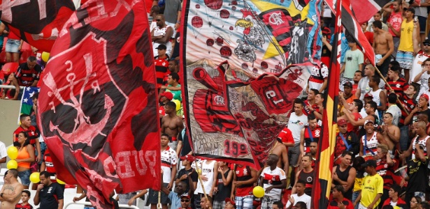 Torcida do Flamengo é a maior do mundo, aponta estudo argentino