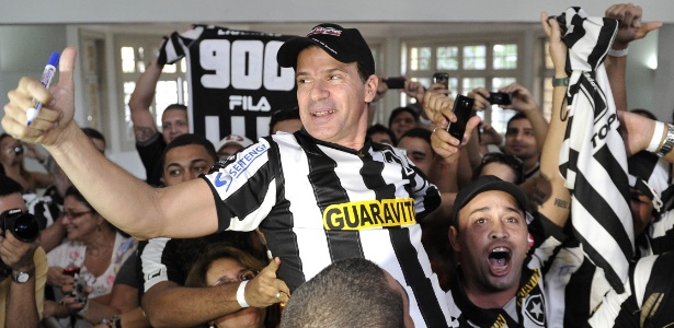 Túlio Maravilha prometeu gol em sua estreia pelo Botafogo na busca pelo milésimo
