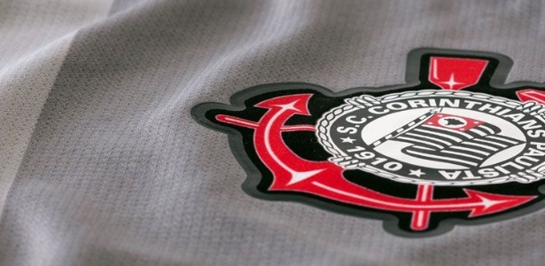 Corinthians jogará com terceira camisa cinza neste quarta-feira contra o Fluminense