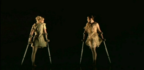 Companhia de dança londrina Candoco conta com a participação de artistas deficientes físicos