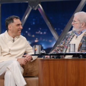 Programa do Jô: 11/09/12 – Jô Soares entrevista o cantor Arnaldo