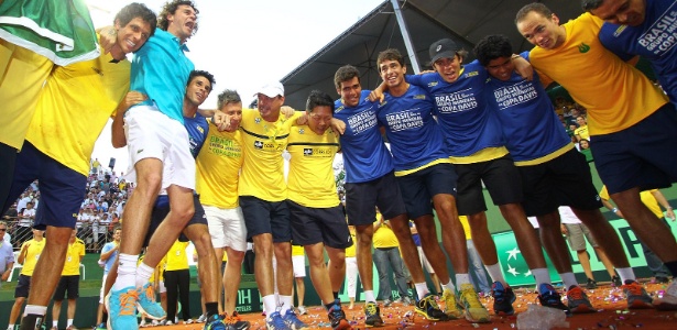 Luiz Pires/Fotojump Guga puxa grito de guerra na comemoração da vitória do Brasil sobre a Rússia
