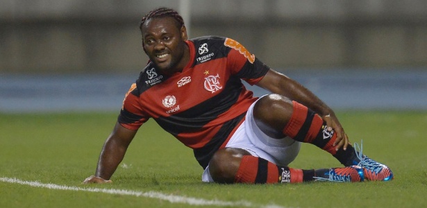 Vagner Love pode deixar o Flamengo para atuar no Atlético-MG na temporada de 2013