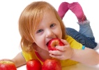 Alimentação equilibrada ajuda a fortalecer o sistema imunológico  (Foto: Shutterstock)