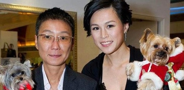 Gigi Chao (d) teria se casado com sua namorada na França, já que Hong Kong não aceita a união gay