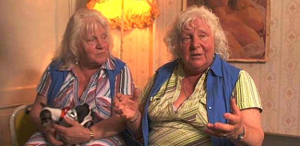 Irmãs gêmeas Martine e Louise, 70,  são as prostitutas mais velhas de Amsterdã
