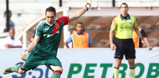 O goleiro Fernando Prass assegurou comprometimento do Vasco nas últimas rodadas