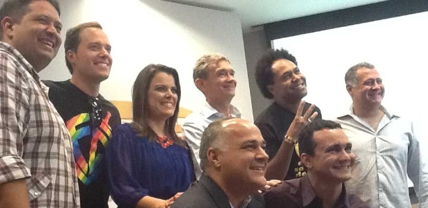 Serginho Groisman (no centro) e algumas atrações do festival Promessas (7/11/2012)