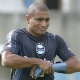 Chapecoense apresenta ex-gremista Anderson Pico e volante do Internacional