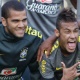 Daniel Alves confessa que amigo Neymar está "muito feliz" em ir para o Barcelona 