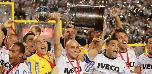 Momentos como o título da Libertadores de 2012 fazem parte do curso do Corinthians