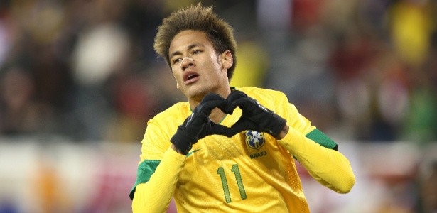 Seleção brasileira, do atacante Neymar, segue na 18ª posição do ranking da Fifa