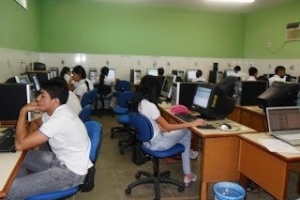 Divulgação/Seduc Alunos de escola estadual no Ceará fazem simulado