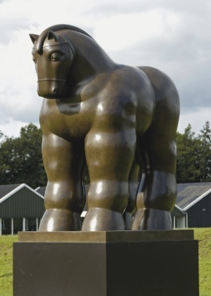 Escultura "Cavalo", de Fernando Botero