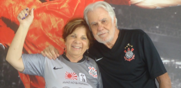 Sueli e Admir desistiram de uma 'lua-de-mel tardia' para acompanhar o Corinthians