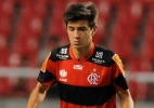 Flamengo encerra 'novela' e renova com filho de Bebeto por três anos
