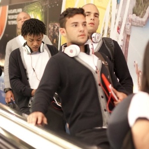 Delegação do Corinthians desembarca em Dubai para a disputa do Mundial após 14h de viagem