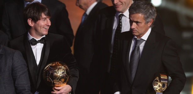 Em 2011, Messi e Mourinho ganharam prêmios de melhor jogador e técnico do mundo