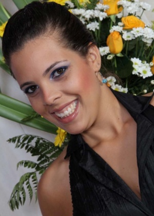 A estudante brasileira Helen Leite, 25, morreu durante um voo de São Paulo a Dallas, nos Estados Unidos, na última quarta-feira (2). As causas da morte ainda são desconhecidas