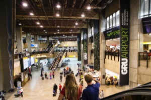 O Aeroporto Internacional de Guarulhos, assim como o de Congonhas, foi responsável por pelo menos 25% dos passageiros transportados em 2010