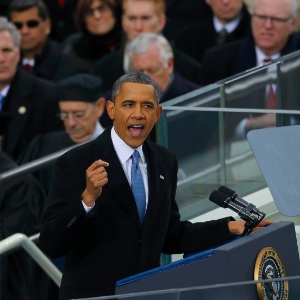 21.jan.2013 - O presidente norte-americano, Barack Obama, discursa na cerimônia pública de posse, em Washington. Ele inicia hoje seu segundo mandato