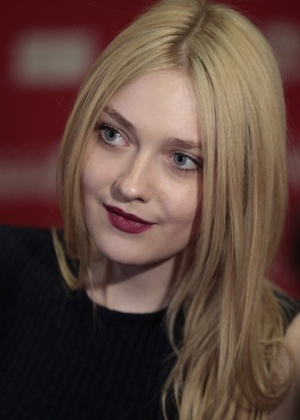 Dakota Fanning fará a atriz adolescente Beverly Aadland