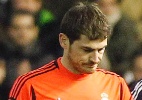 Machucado, Casillas estará com seleção espanhola em 'final' contra França  (Foto: REUTERS/Heino Kalis)
