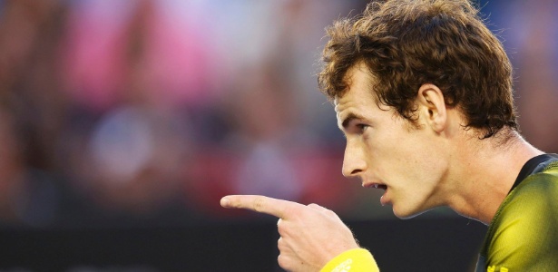Murray comemora ponto em vitória sobre Federer na semifinal do Aberto da Austrália