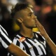 Era Neymar impulsiona Santos a rivalizar com Corinthians em s&oacute;cios-torcedores
