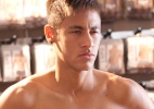 Comercial com Neymar de cueca é acusado de preconceito contra gays  (Foto: Tomas Cytrynowics/Divulgação)