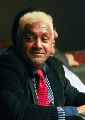 19.fev.2013 - O deputado federal Tiririca (PR-SP) apareceu no plenário da Câmara com o cabelo pintado de loiro, nesta terça-feira (19)