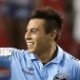 Atacante do Gr&ecirc;mio sai da pista, bate com carro em &aacute;rvore e capota no RS