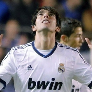 : Kaká marca e salva Real Madrid de vexame contra o lanterna La Coruña