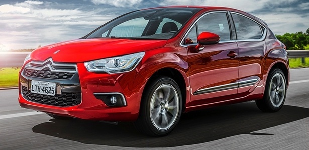 Citroën DS4 chega por R$ 99.990 para completar a família francesa chic citroen ds4 chega por r 99990 1361826030965 615x300 Citroën DS4 chega por R$ 99.990 para completar a família francesa chic