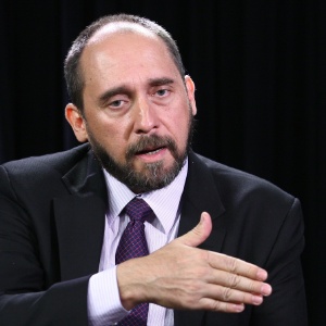 Luís Inácio Adams vai pedir ao STF que libere projeto para tramitação de novos partidos
