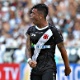 Bernardo mant&eacute;m excesso ap&oacute;s 1 m&ecirc;s de confus&atilde;o em favela e preocupa Vasco